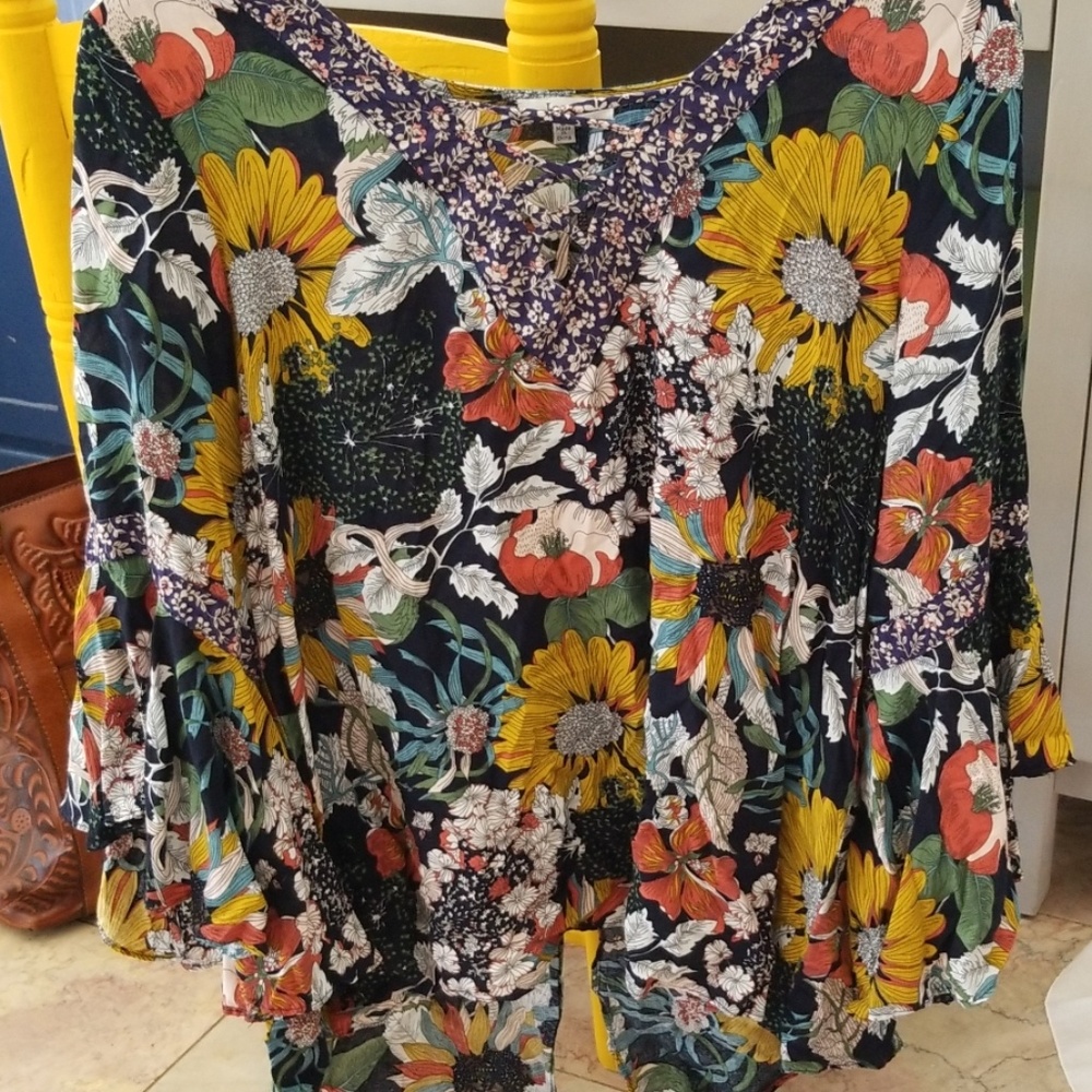 Beautiful spring blouse size L